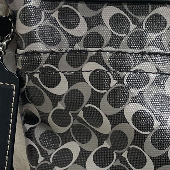 2 for 1!  Coach Chelsea Collection Crossbody w/Matching Wallet Grey/Black F17120 - Picture 13 of 15